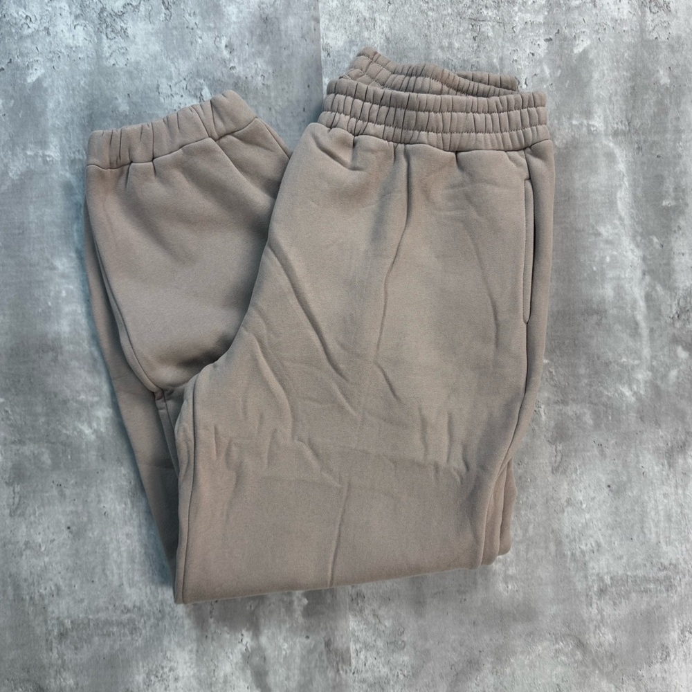 Comfrt Travel Essentials Sweatpants